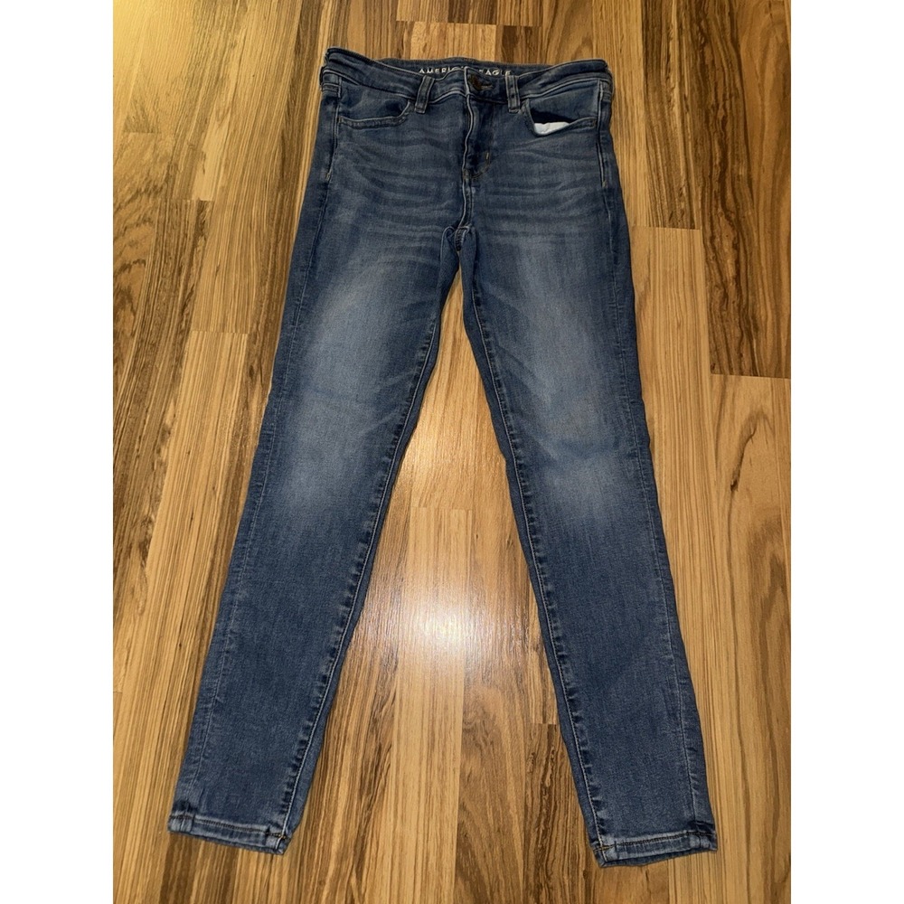 American Eagle Sz 4 Short Next Level Stretch Jegging Denim Jeans
